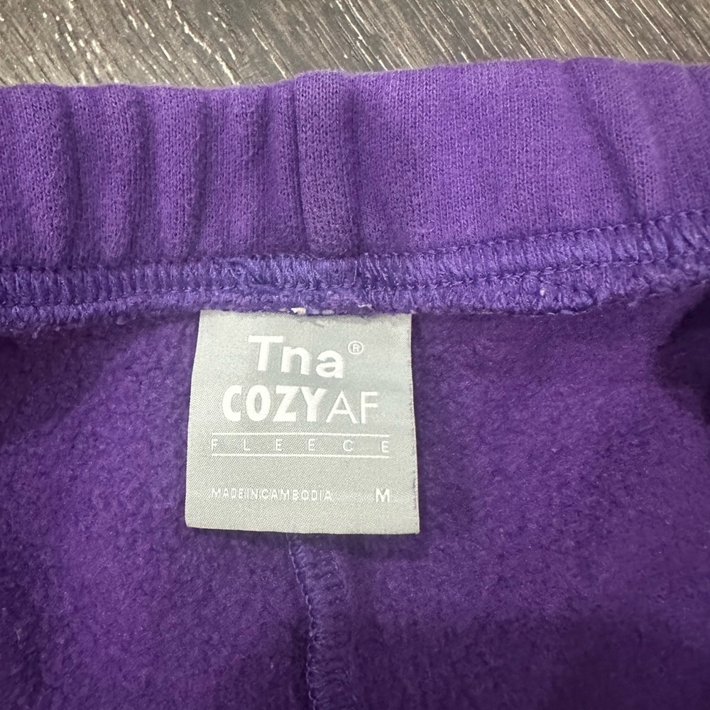 TNA Aritzia Cozy AF Short Shorts Fleece Cotton Deep Purple Lounge Comfy Medium - Picture 4 of 5